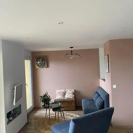 Appartement Cocon Idealement Situe Entre Terre Et *